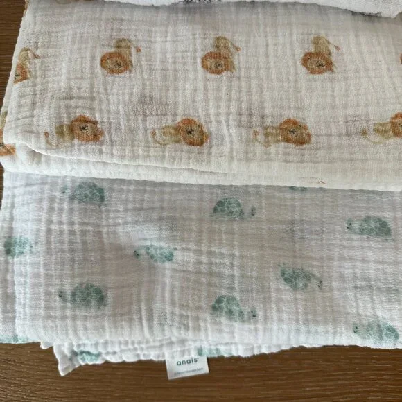 Aden + Anais Cotton Muslin Swaddle 4-Pack Animal Kingdom - Picture 4 of 6